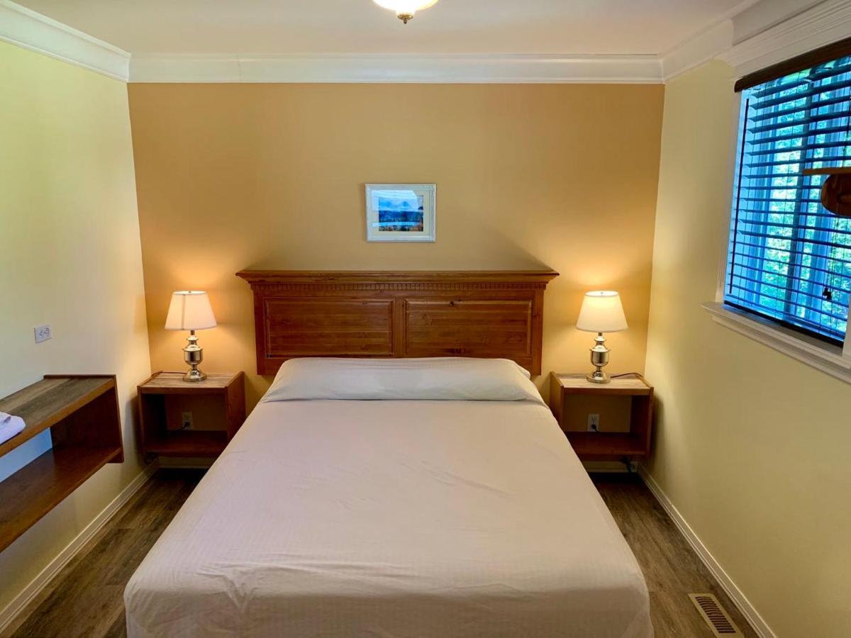 Brookside Motel Golden Extérieur photo