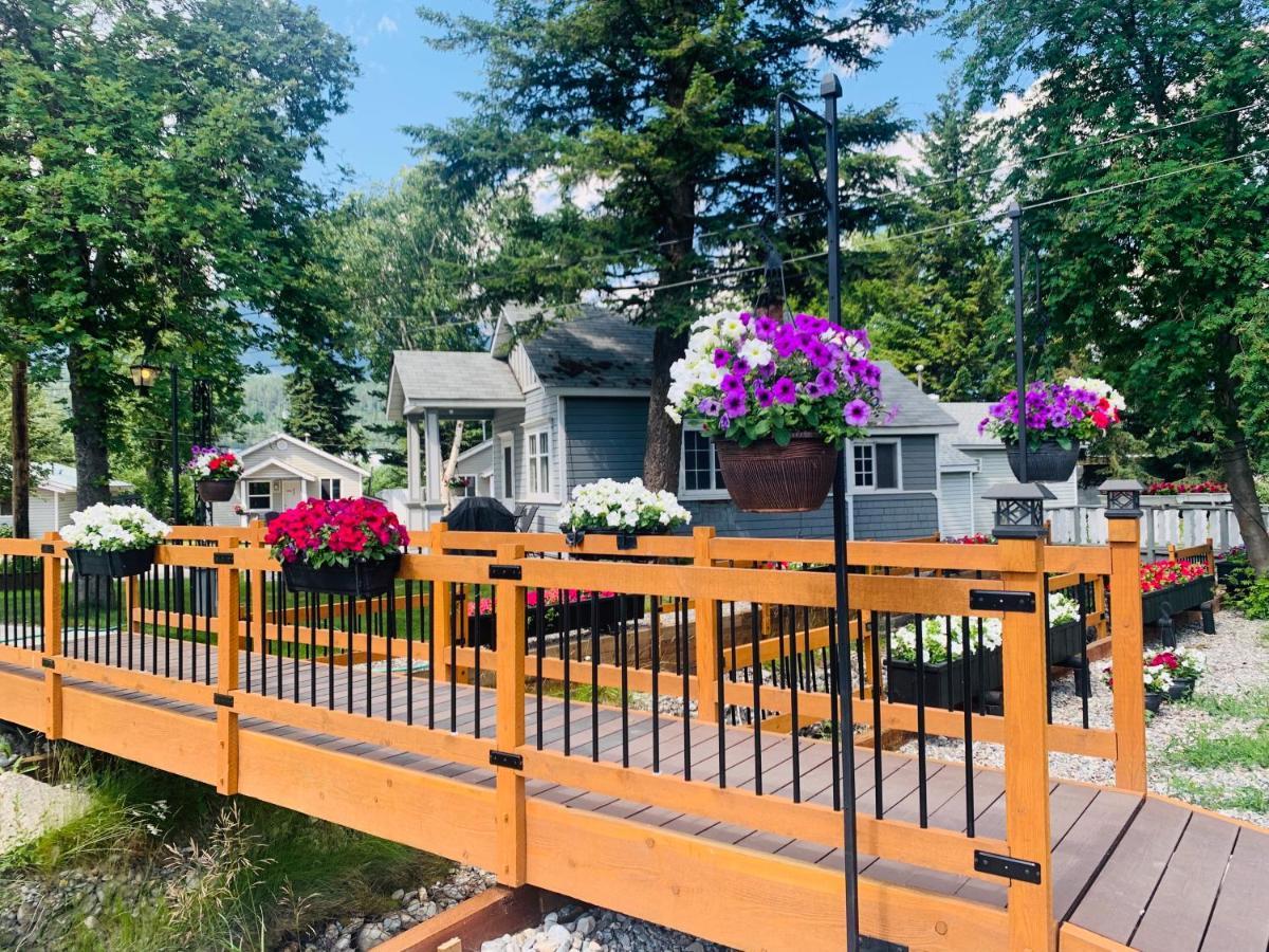 Brookside Motel Golden Extérieur photo