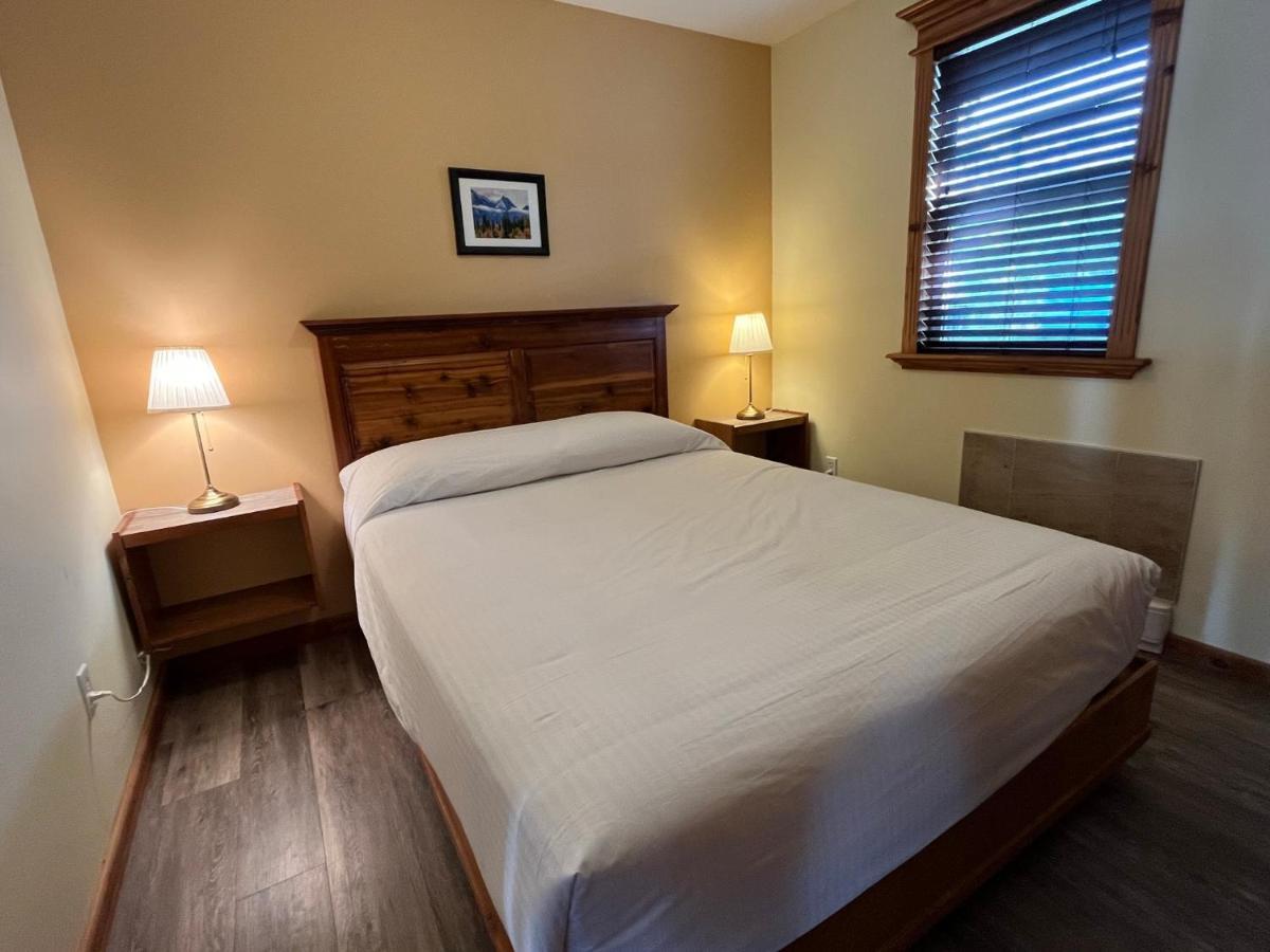Brookside Motel Golden Extérieur photo