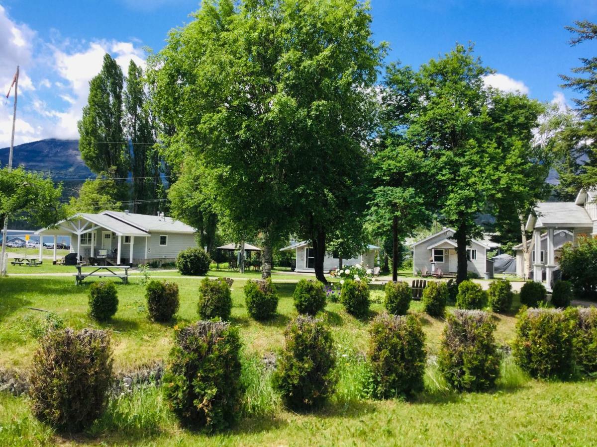 Brookside Motel Golden Extérieur photo